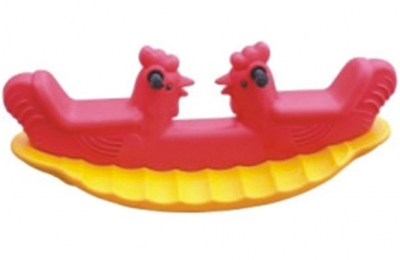 Bập bênh 2 màu con gà cho trẻ mầm non giá rẻ cho bé mầm non