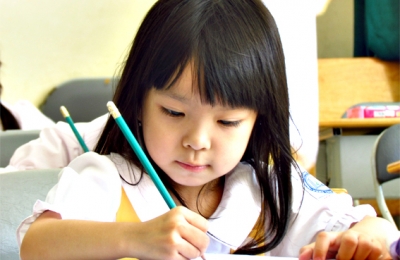 Chuẩn bị cho bé vào lớp mầm non chuẩn bị lên lớp 1