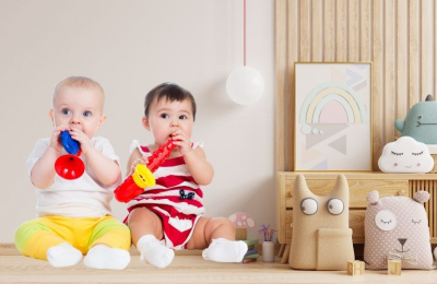 Các món đồ chơi cho bé học lắp ghép tại nhà