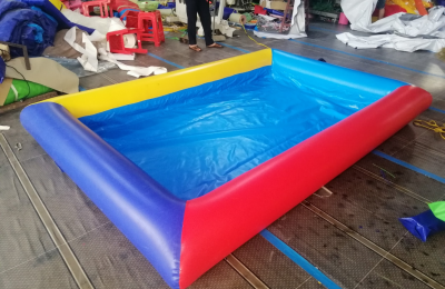 Hồ bơi, bể bơi bằng hơi nhỏ gọn cho gia đình có trẻ nhỏ