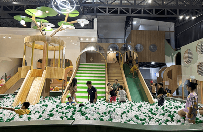 Ưu nhược điểm khu vui chơi trong nhà và ngoài trời