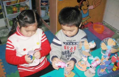 Nên mua đồ chơi mầm non ở đâu tốt nhất