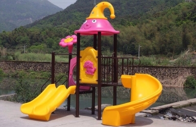 Công ty Sản xuất thiết bị đồ chơi mầm non giá rẻ tphcm