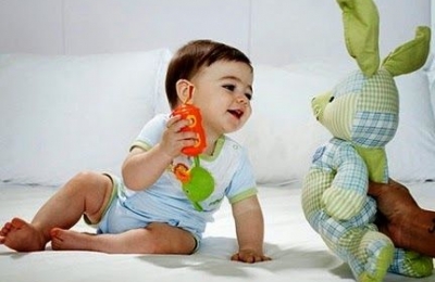 Tiêu chí chọn đồ chơi cho bé sơ sinh an toàn