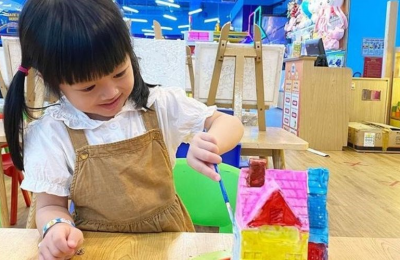 Khu trải nghiệm vui chơi trong khuôn viên trường cho trẻ mầm non