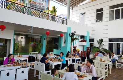 Xu hướng quán cafe trà sữa kết hợp khu vui chơi cho bé tại TPHCM