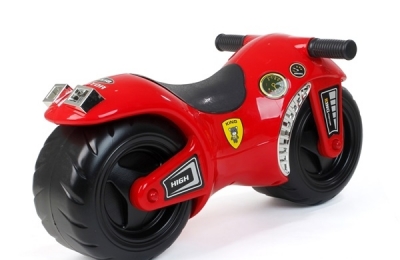 Xe chòi chân mô tô cho bé theo độ tuổi