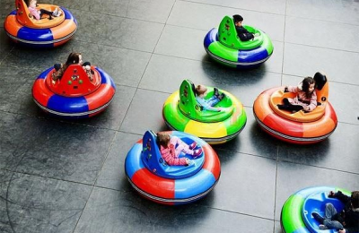 Xe điện đụng trò chơi yêu thích dành cho các bé