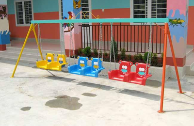 Xích đu nhỏ gọn giá rẻ dành cho cho sân trường mầm non