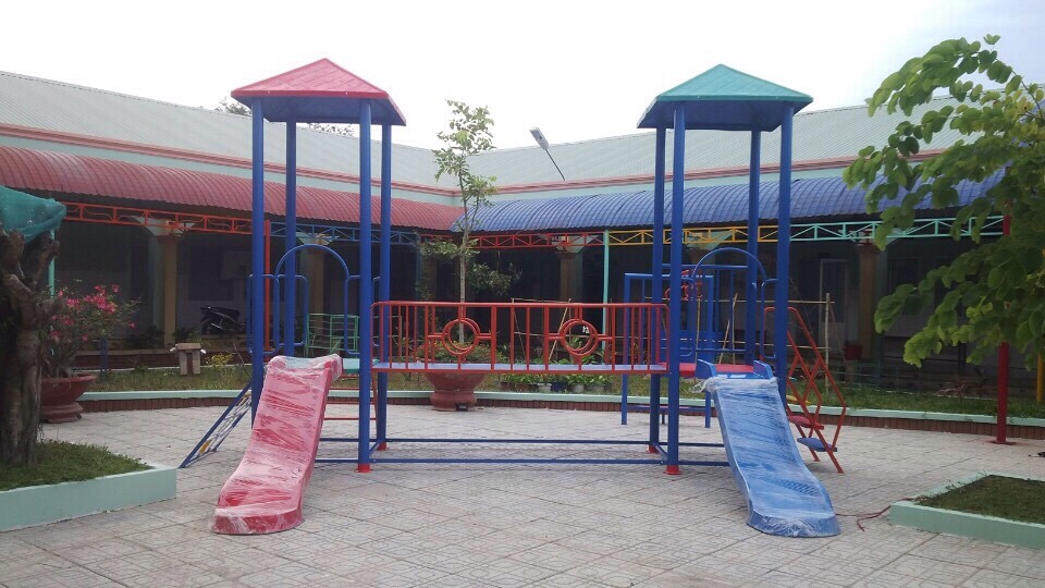 Cầu trượt nhựa compsite_CT 050