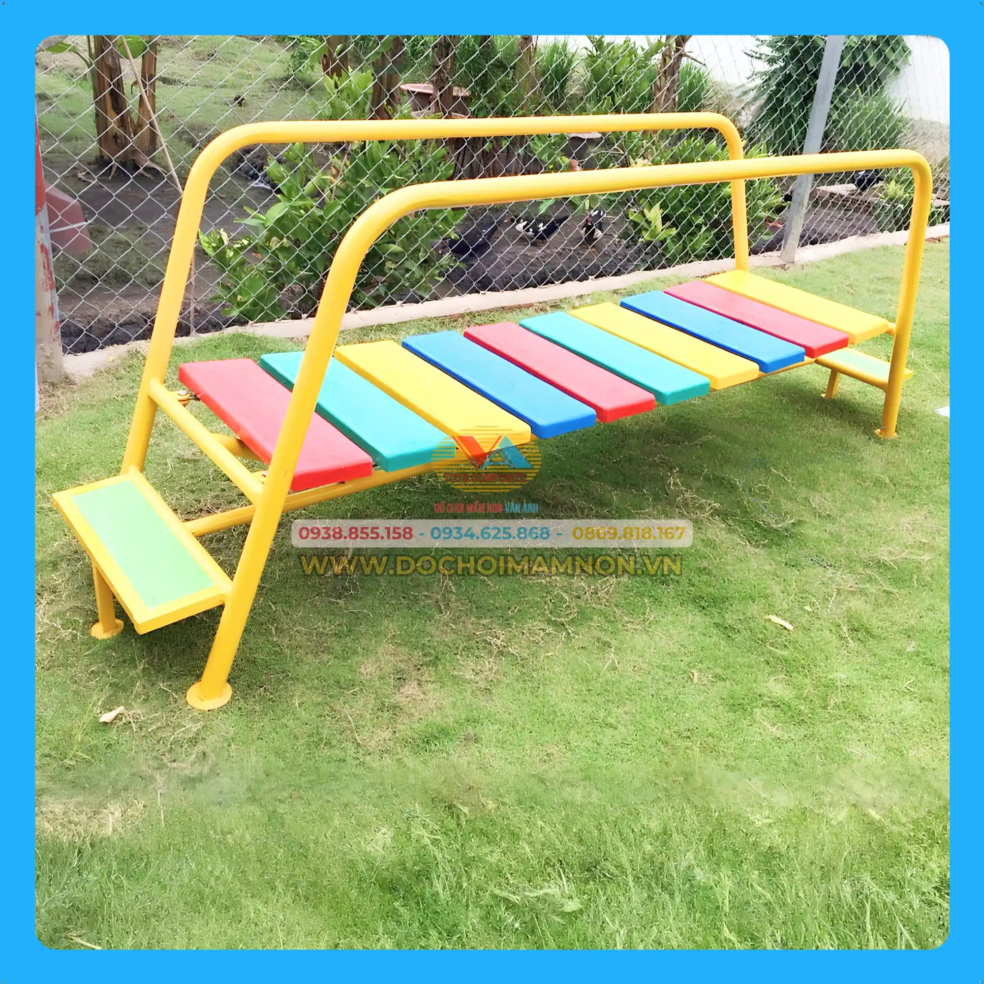 Thang Leo Dao Động Bậc Nhựa_TL 030