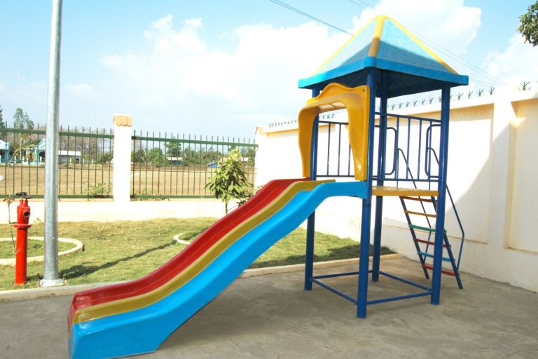 Thi công thiết bị trường học mầm non TPHCM