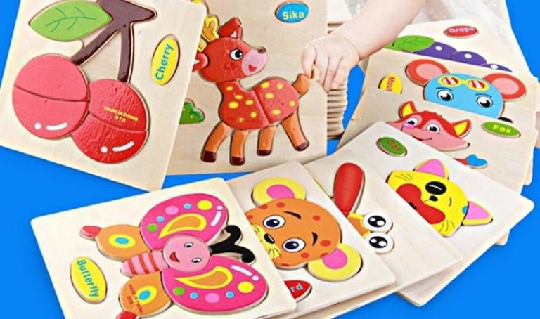 Đồ chơi ngôn ngữ giúp trẻ học cách nói và viết