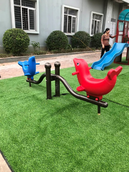 Bập bênh Vân Anh sản phẩm không thể thiếu cho các bé