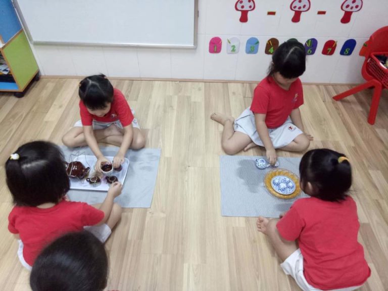 Đồ dùng đồ chơi mầm non sáng tạo cho bé