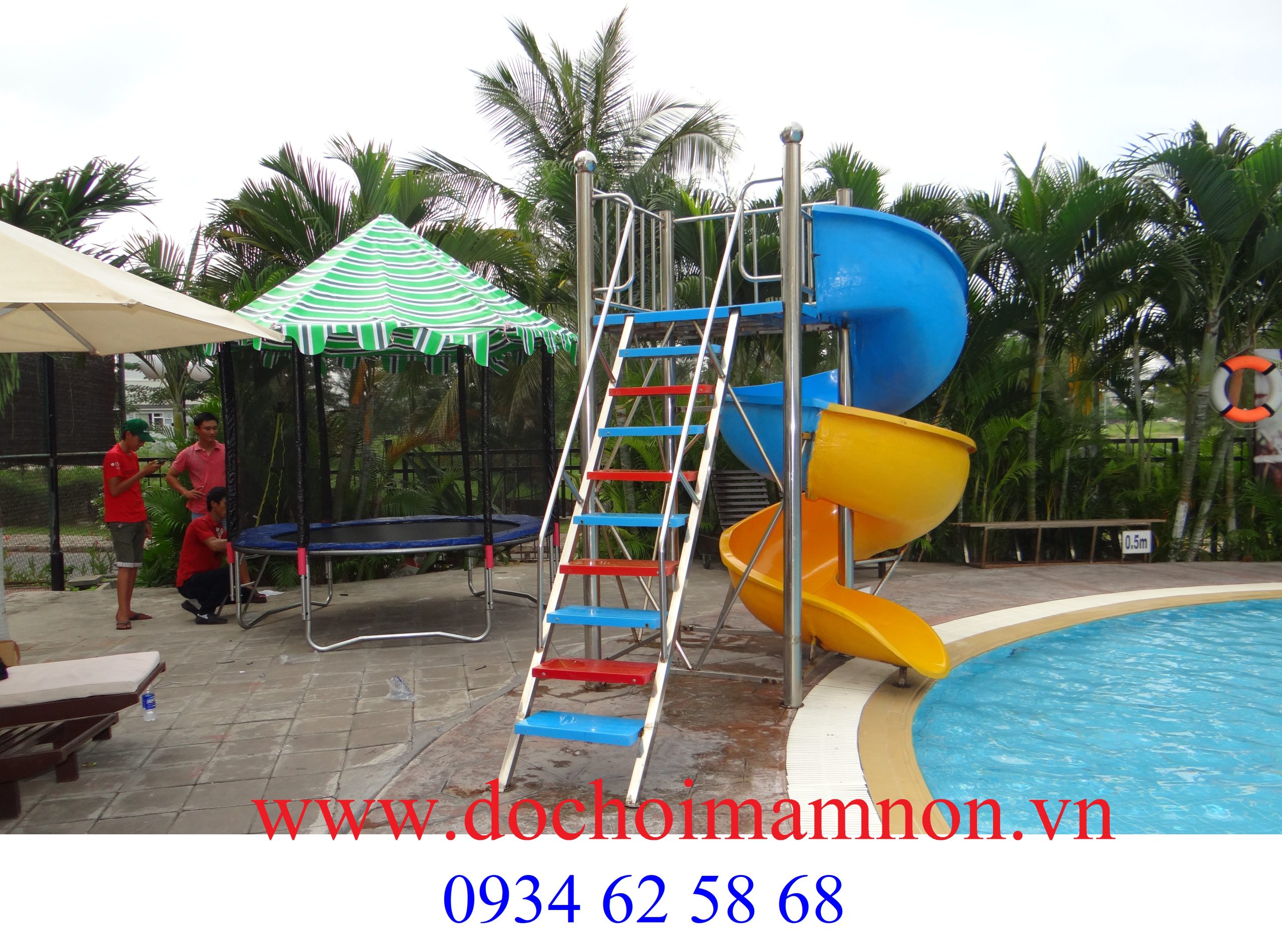 Cầu trượt hồ bơi máng xoắn_CT 111