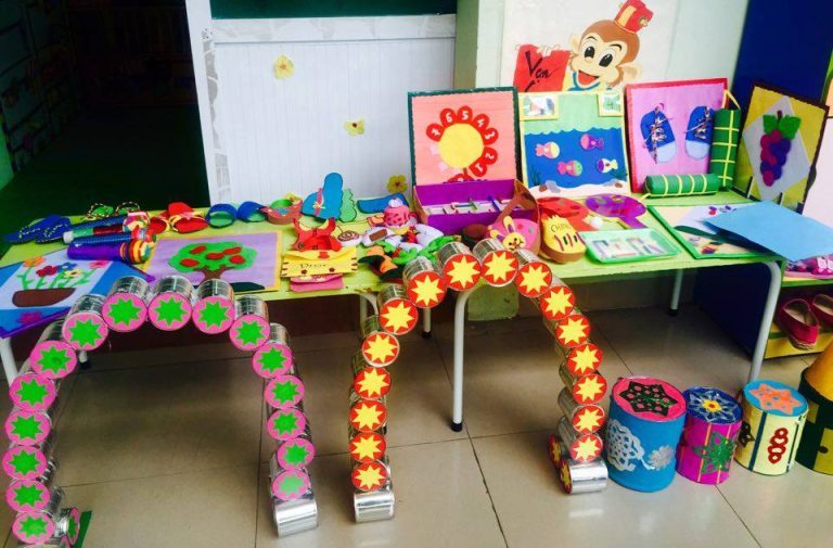 Đồ chơi mầm non làm từ phế liệu và bài học tiết kiệm dành cho các bé