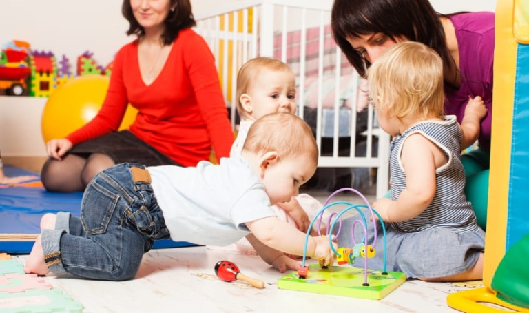 Đồ chơi mô hình món quà dành cho các bạn nhỏ
