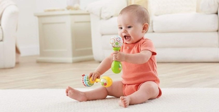Bán đồ chơi cho các bé vui chơi tại nhà