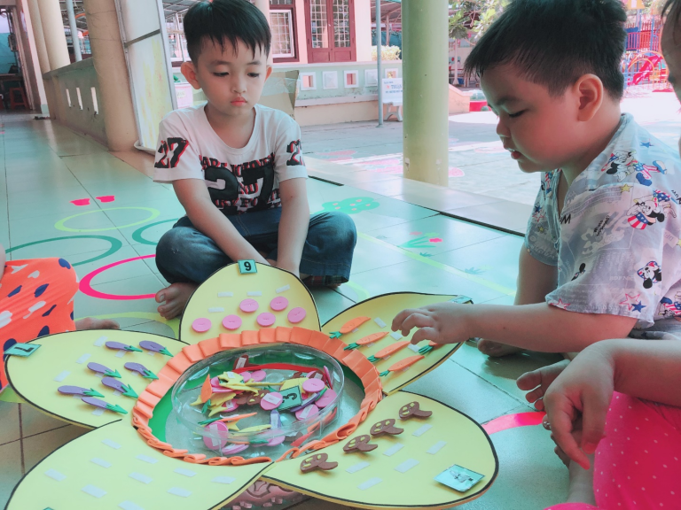 Đồ dạy mầm non giá rẻ cho trường