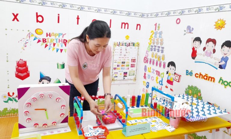 Một số gợi ý để làm đồ dùng đồ chơi cho trẻ mầm non