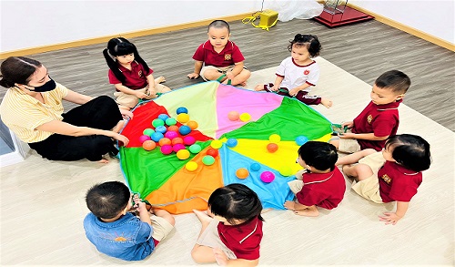 Trẻ mấy tuổi nên gởi nhà trẻ