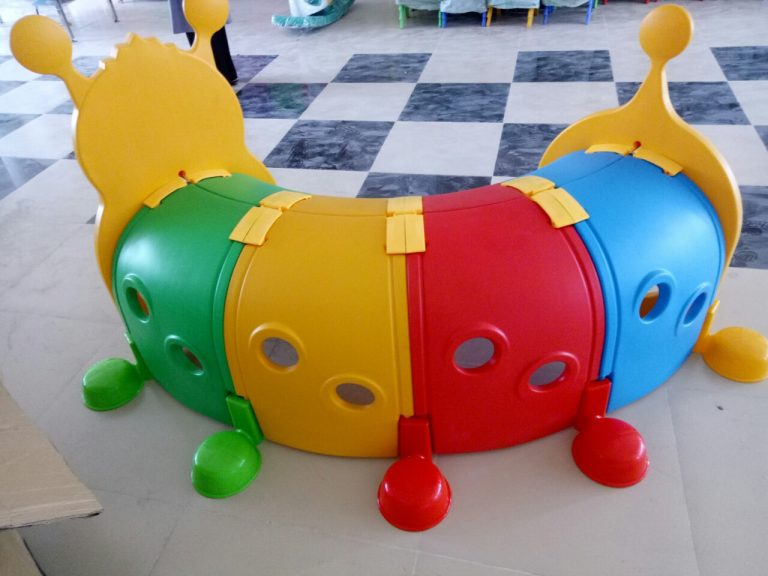 Hầm chui con sâu cực đáng yêu dành cho bé