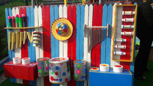 Đồ dùng đồ chơi mầm non tự tạo