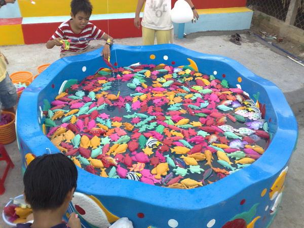 Trò chơi Hồ câu cá giúp bé phát triển