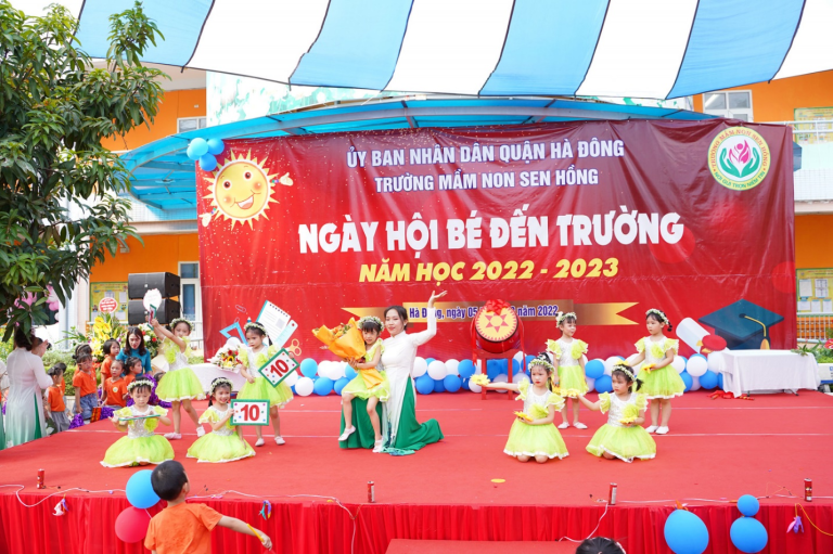 Các trường mầm non hòa mình vào không khí khai giảng trên cả nước