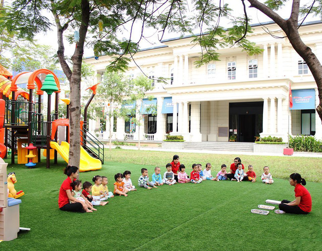 Xây dựng khu vui chơi cho bé tại trường mầm non