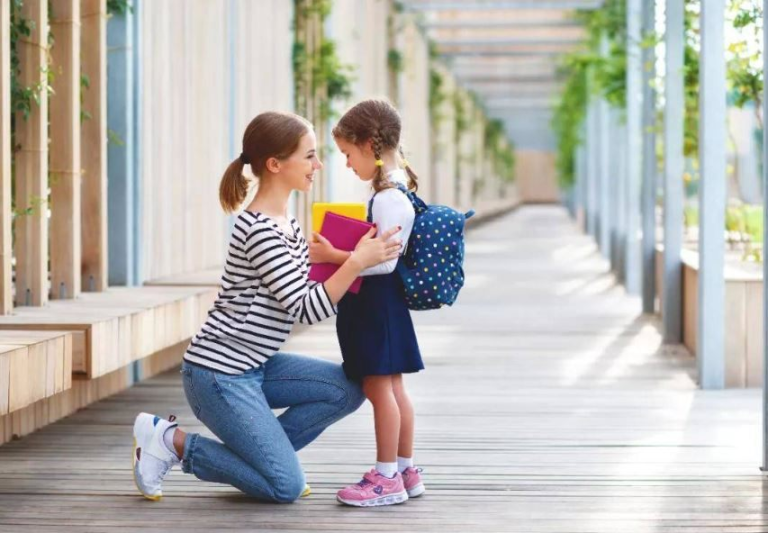 Lớp nhỡ là bao nhiêu tuổi?