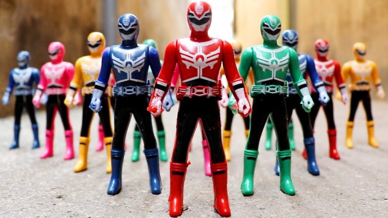 Đồ chơi siêu nhân được các bé mầm non vô cùng yêu thích