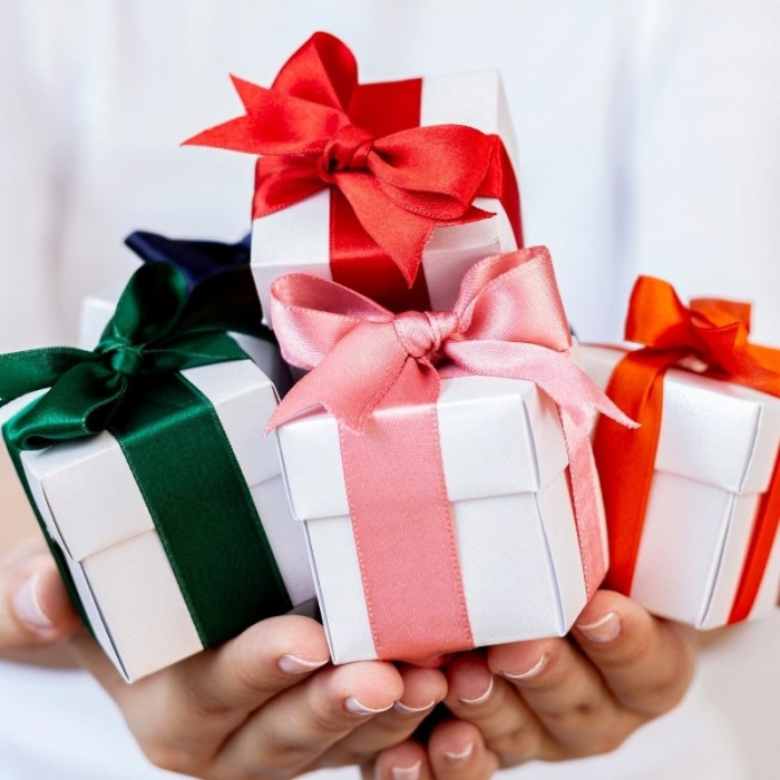 Những món quà tết ý nghĩa dành cho bé mầm non