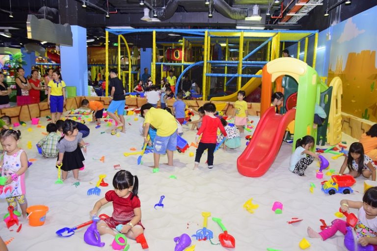 Khu vui chơi giải trí là một trong những yếu tố quan trọng nhất của trường mầm non