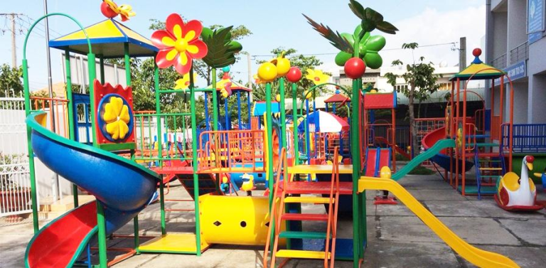 Cung cấp thi công khu vui chơi cho trường mầm non