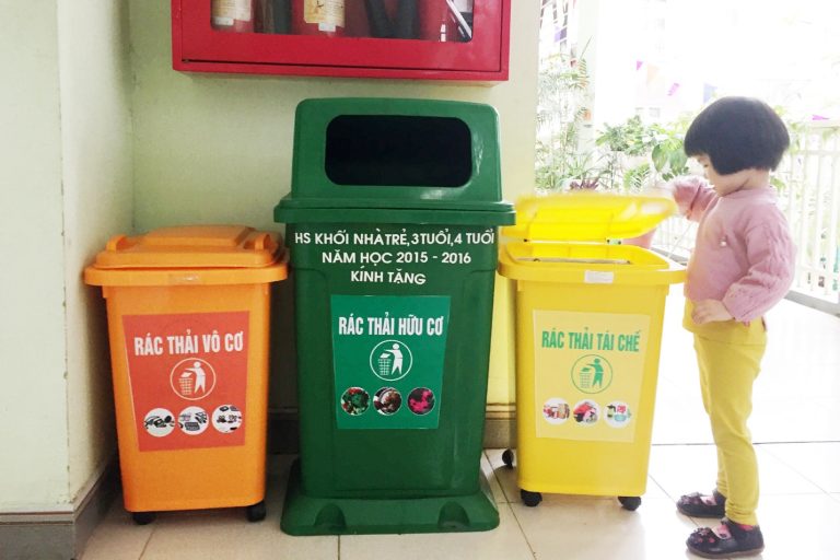 Bài thuyết trình về thùng rác thông minh