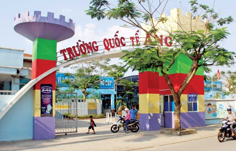 Bảng hiệu trương mầm non cao cấp