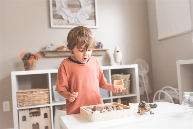 Cách xây dựng khu vui chơi tại nhà ngày hè cho bé