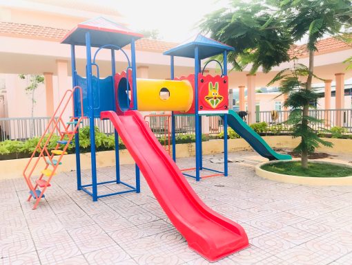 Ảnh sản phẩm thiết bị đồ chơi cầu trượt composite được sản xuất bởi CTY Vân Anh