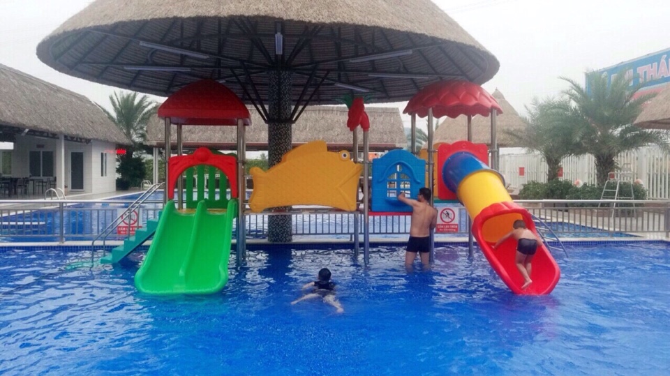 Cầu trượt hồ bơi_HB 017