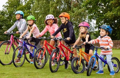 Cách chọn xe đạp tập đi dành cho các bé