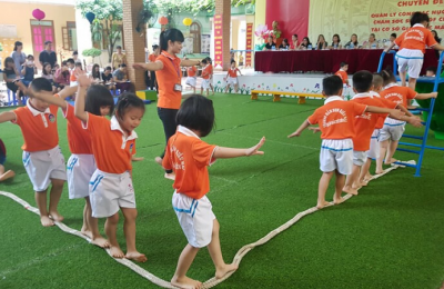 Các trò chơi đơn giản thu hút dành cho trẻ mầm non